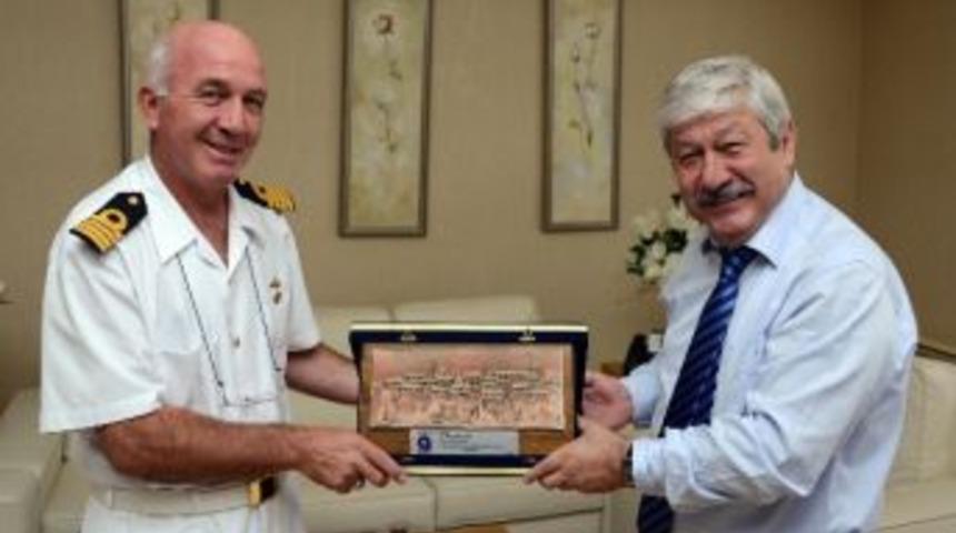 Emekli Komutandan Veda Ziyareti