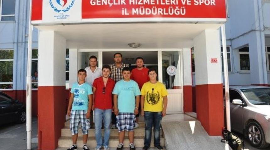 D&uuml;zceli Gen&ccedil;ler, Silifke Kampına Gitti