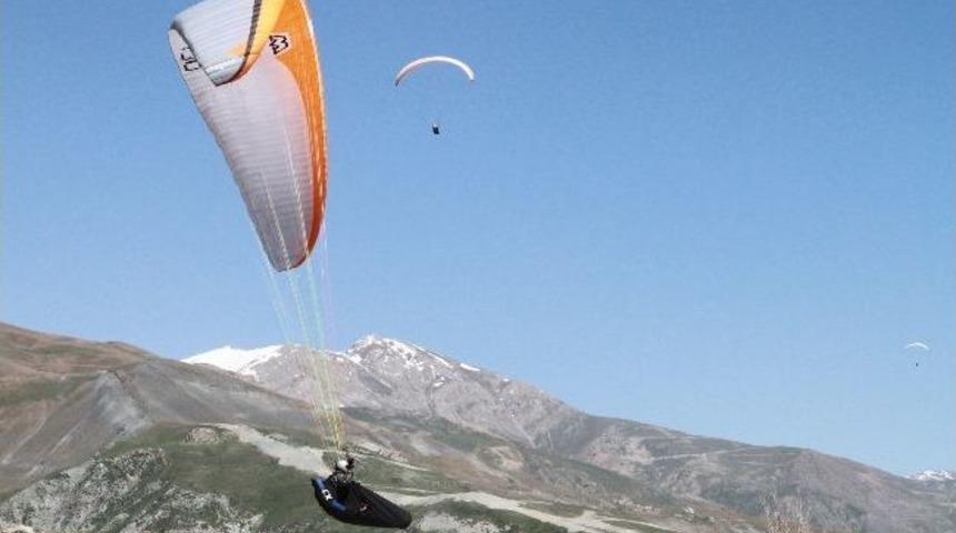 Yama&ccedil; Paraş&uuml;t&uuml; D&uuml;nya Şampiyonası Erzincan&rsquo;da Yapılacak