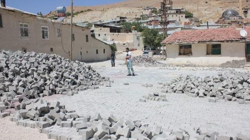 Yavuzlar K&ouml;y&uuml;&rsquo;nde &Ccedil;alışmalar Yapılıyor