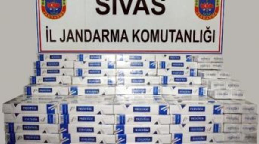 Sivas&rsquo;ta 25 Bin 100 Paket Ka&ccedil;ak Sigara Ele Ge&ccedil;irildi