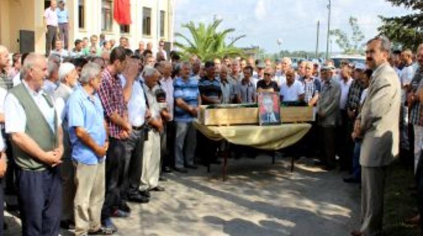 Eski Belediye Başkanı Necati Cambaz Toprağa Verildi