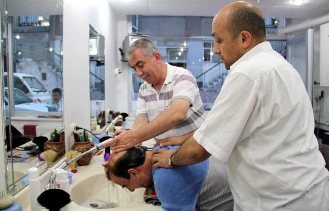 40 Yıl Ardandan Sonra İlk Traş