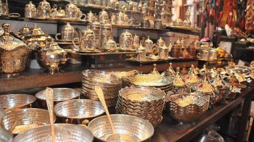 Bakır İşlemelere Turistlerden Yoğun İlgi