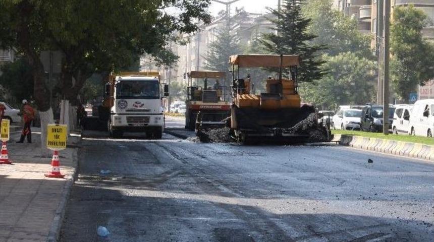 B&uuml;y&uuml;kşehir Belediyesi Asfalt &Ccedil;alışmaları Devam Ediyor