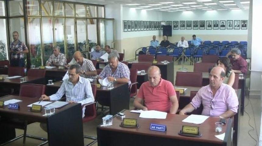 Boz&uuml;y&uuml;k Belediye Meclisi Olağan&uuml;st&uuml; Toplandı