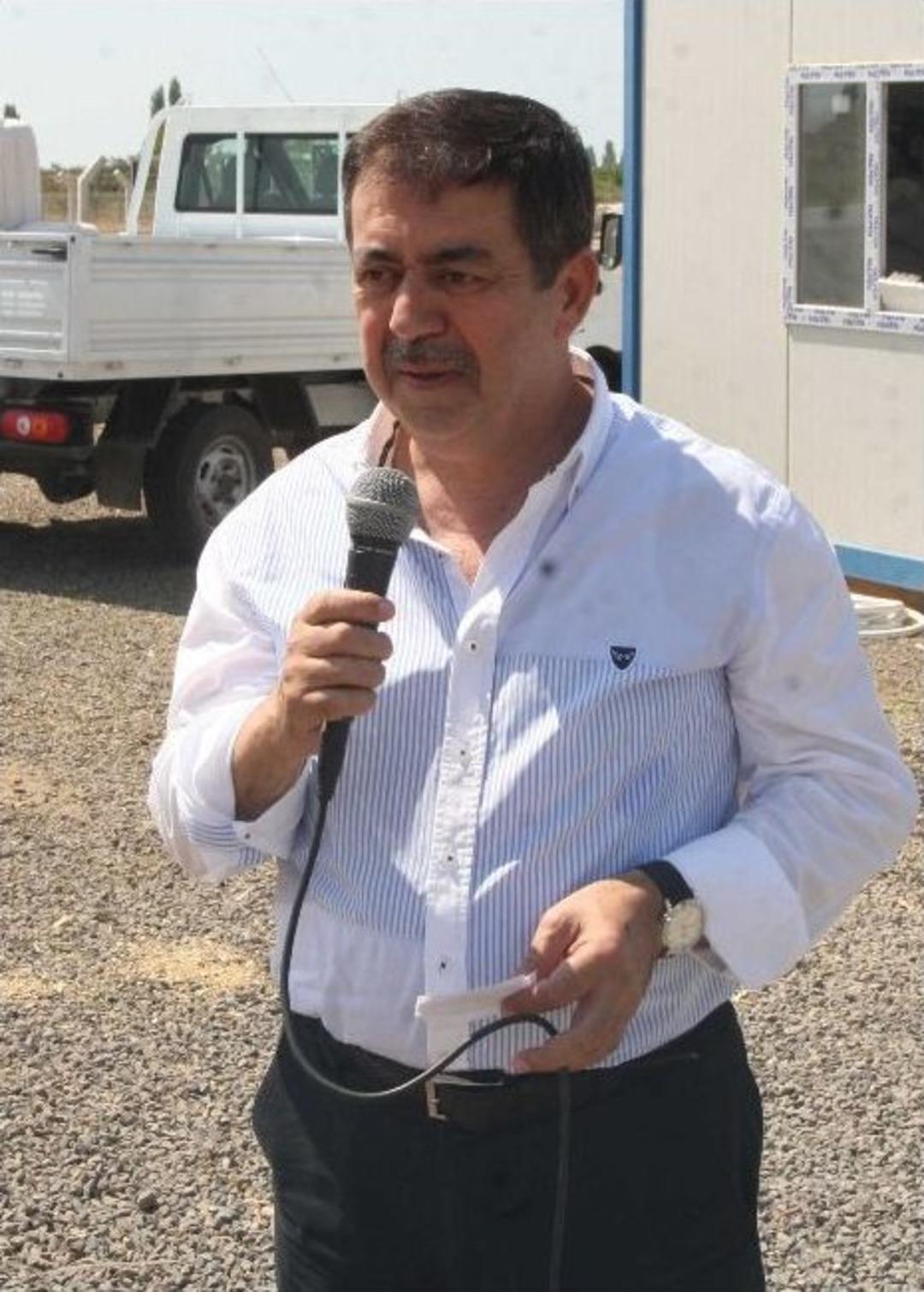 Ayvalık&rsquo;ta Tarla G&uuml;n&uuml; Sevinci