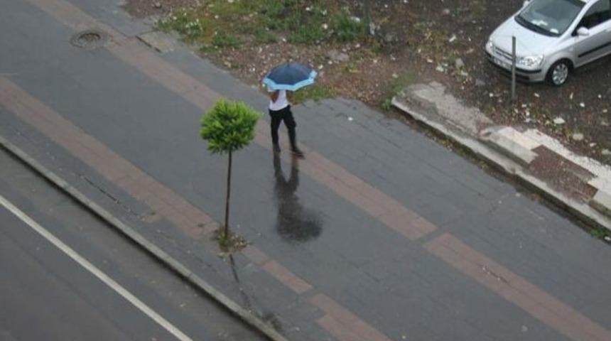 Kars&rsquo;ta Yağışlı Hava Etkili Oluyor