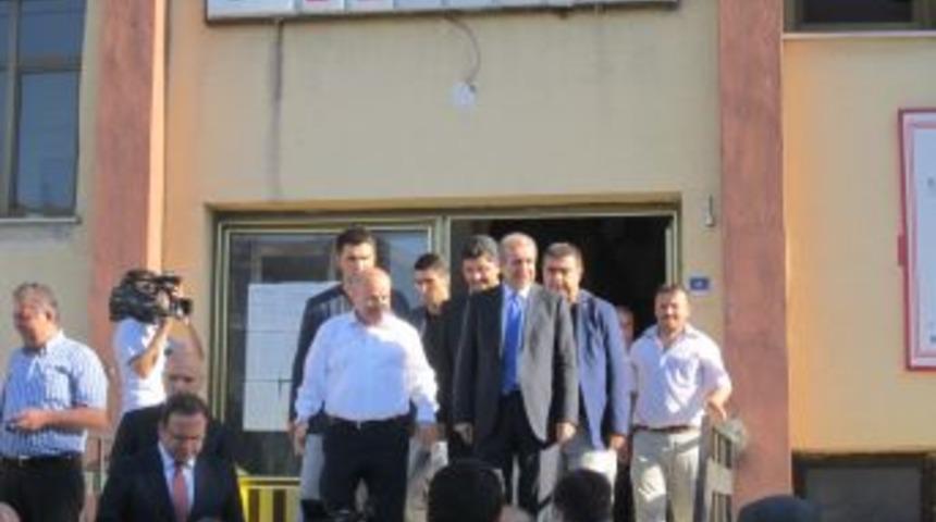 Bakan Eker: Tarım Arazileri B&ouml;l&uuml;ne B&ouml;l&uuml;ne Ekilemez Hale Geldi