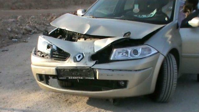 Uşak&rsquo;ta 6 Ara&ccedil; Birbirine Girdi; 2 Yaralı 1