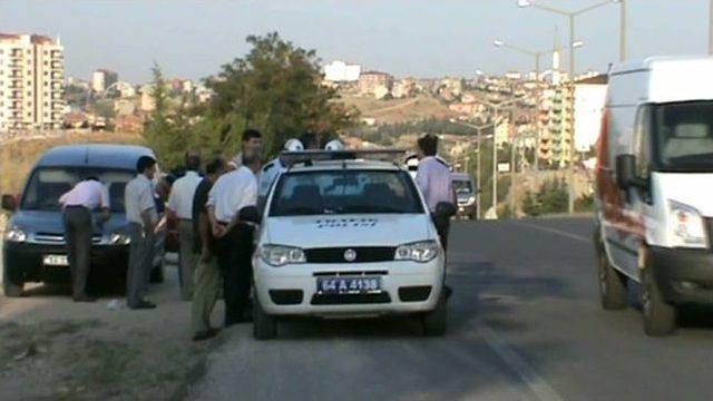 Uşak&rsquo;ta 6 Ara&ccedil; Birbirine Girdi; 2 Yaralı 2