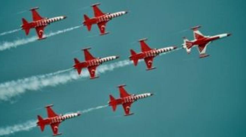 T&uuml;rk Yıldızları &Ccedil;orum'da u&ccedil;acak