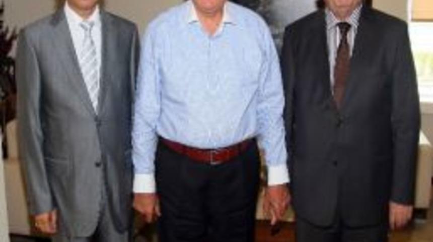 Kaymakamlardan Veda Ziyareti