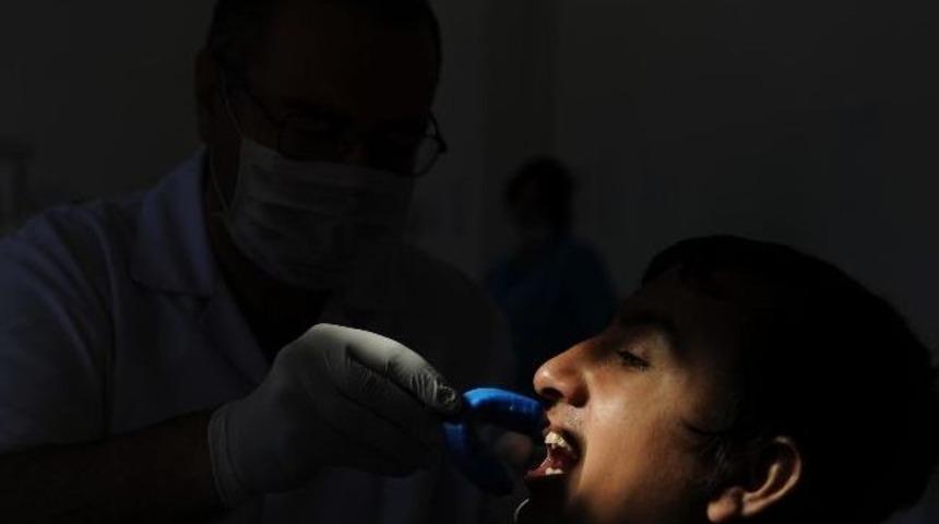 B&uuml;y&uuml;kşehir &Ccedil;ırakların Dişlerini Muayene Etti