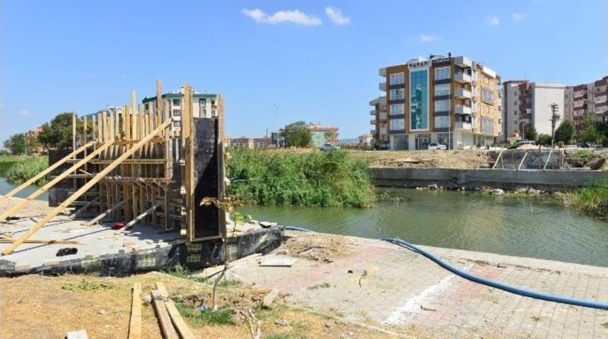 &Ccedil;anakkale&rsquo;de 23 Nisan Yaya K&ouml;pr&uuml;s&uuml;&lsquo;nde &Ccedil;alışmalar Devam Ediyor