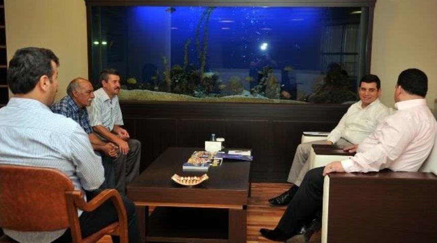 Y&ouml;r&uuml;klerden Başkan T&uuml;t&uuml;nc&uuml;&rsquo;ye Plaket