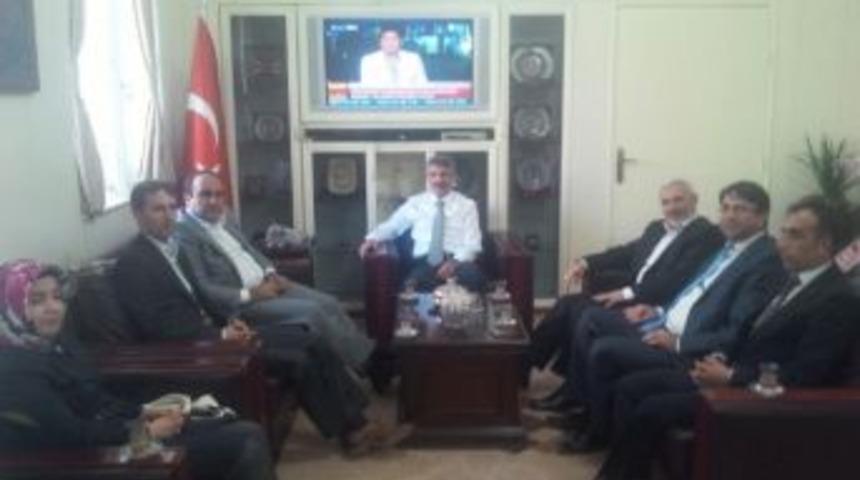 Milletvekili &Ouml;zbek, Vali &Uuml;nl&uuml;er&rsquo;i Ziyaret Etti