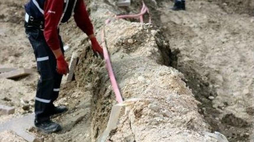 Mudanya&rsquo;da Elektrik Hatları Yer Altına Alınıyor