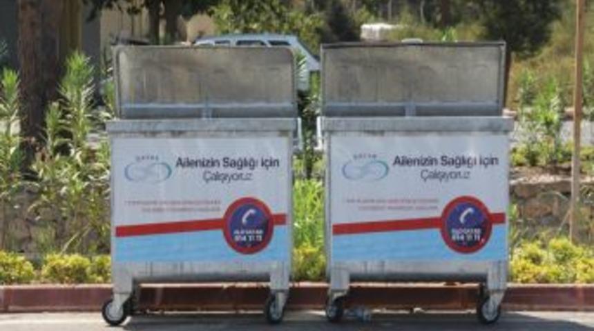 Kemer&rsquo;de 2 Bin 200 &Ccedil;&ouml;p Konteyneri Yenilendi