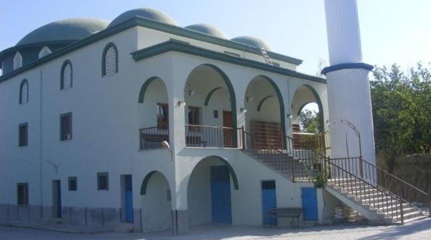 Sungurlu&rsquo;da Hayırseverlerin Yardımıyla Yapılan Amina Hatun Camii İbadete A&ccedil;ıldı