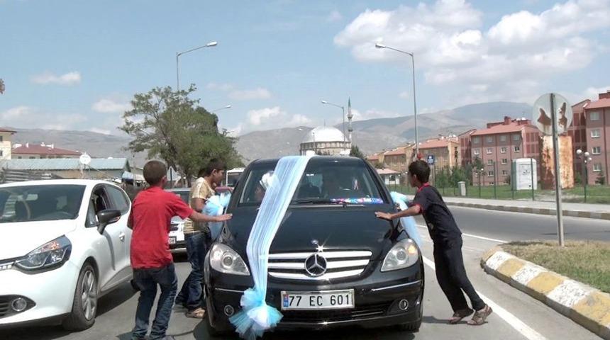 Bahşiş Uğruna Hayatlarını Tehlikeye Atıyorlar
