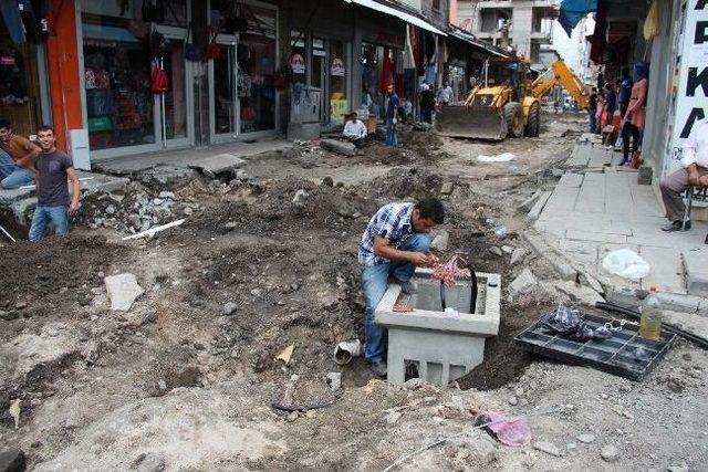 Kars’ta Alt Yapı Ve Yol Çalışmaları