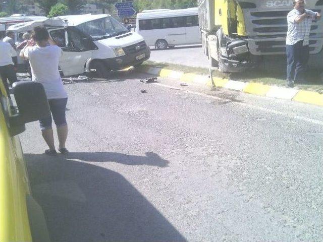 Trabzon’da Trafik Kazası: 7 Yaralı