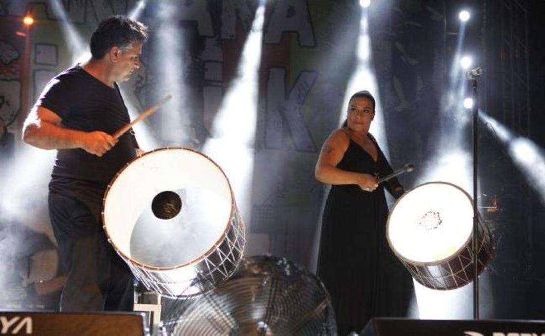 &Ouml;zg&uuml;rl&uuml;k Işın Karaca&rsquo;yla Sokaklara Taştı