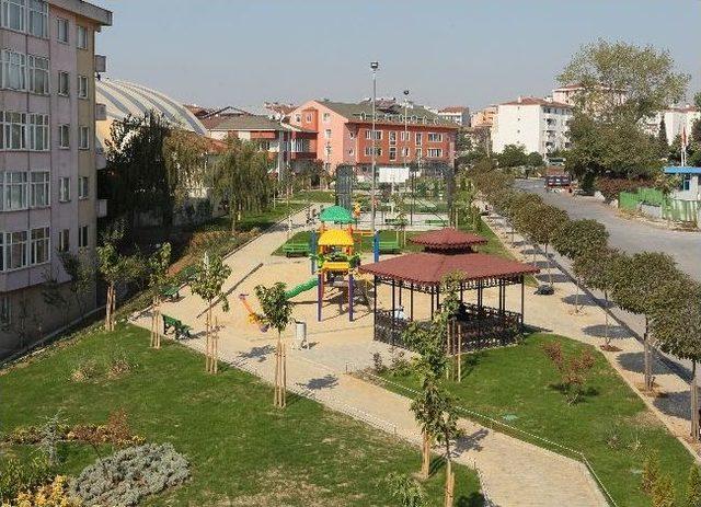 Gebze'ye 64 Yeni Park Yapıldı