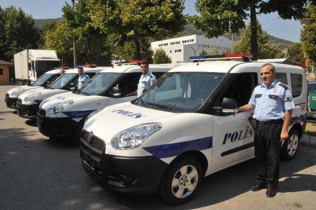 Harput Holding'den Polise Araç Bağışı