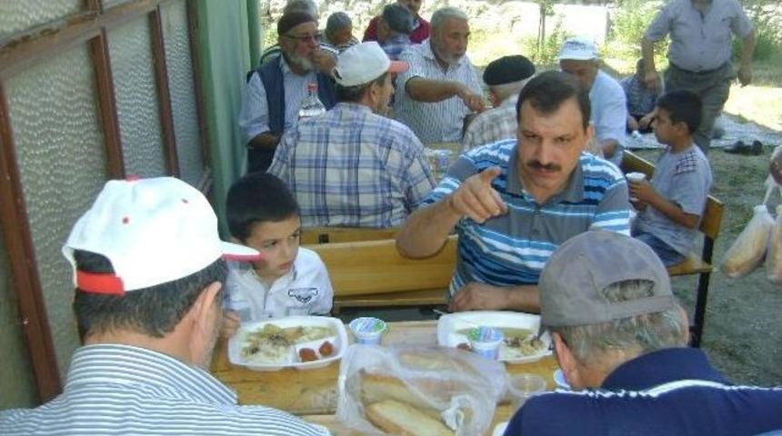 Kurtuluş Camii'nde &Ouml;rnek Kaynaşma