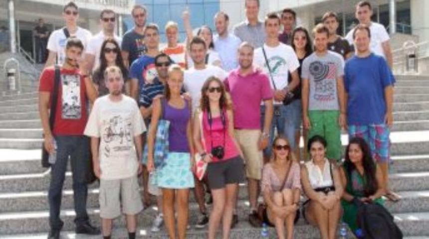 7 &Uuml;lkeden Gelen Roman Gen&ccedil;ler Kocaeli&rsquo;nde