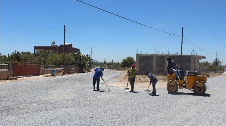 Sarı&ccedil;am'da Yol Yapım Ve Asfalt &Ccedil;alışmaları S&uuml;r&uuml;yor