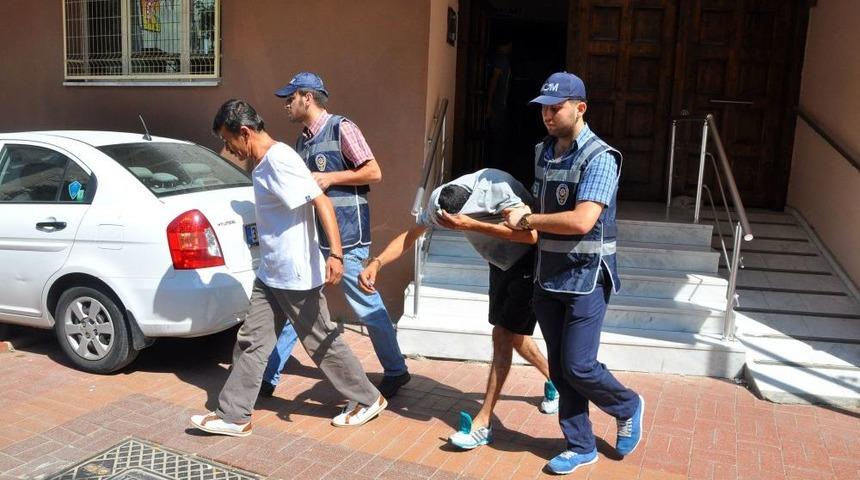 Sahte Para Ile Internet &Uuml;zerinden Cep Telefonu Alan Şebekenin 2 &Uuml;yesi Yakalandı