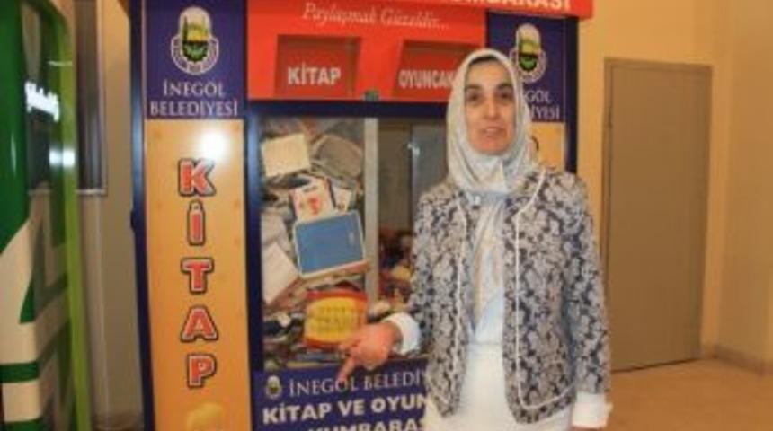 Oyuncaklarını Paylaştılar