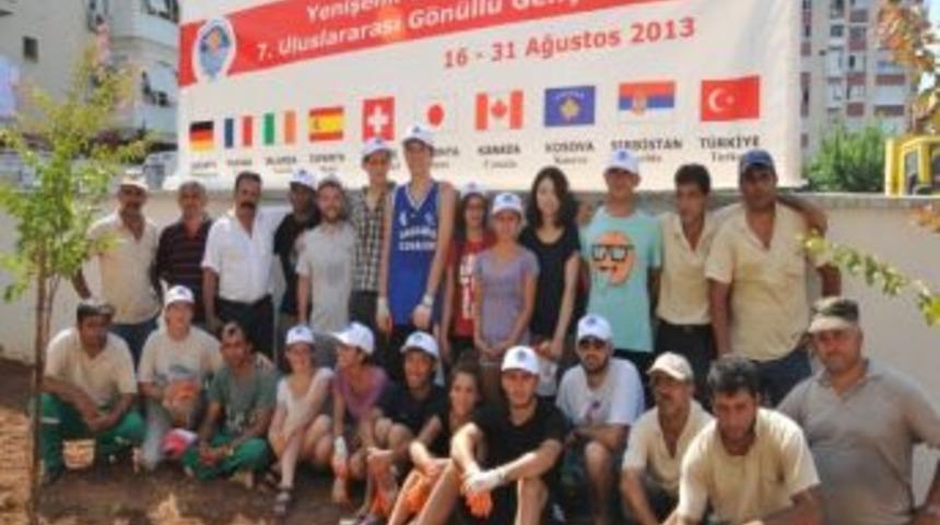 G&ouml;n&uuml;ll&uuml; Gen&ccedil;ler Yenişehir'de