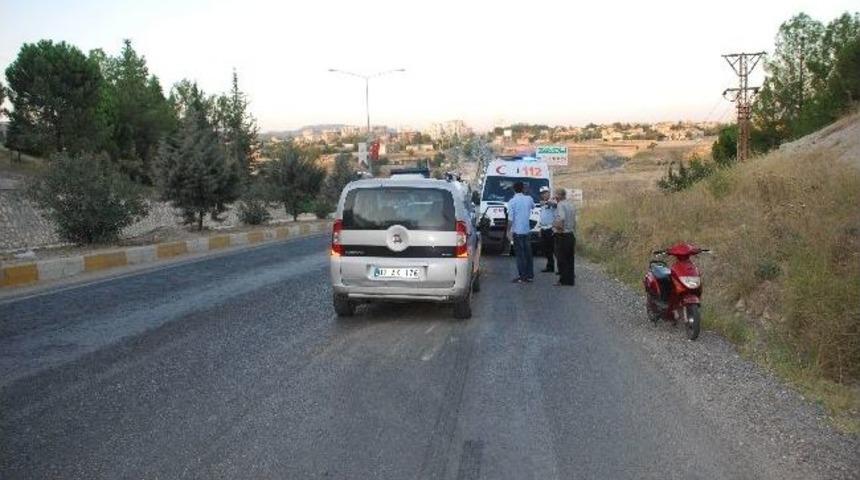Adıyaman'da Otomobiller &Ccedil;arpıştı: 5 Yaralı