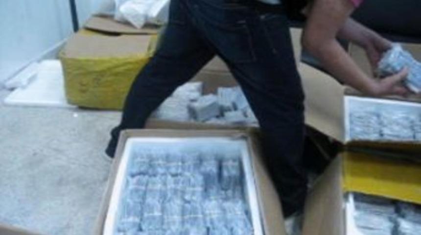 Sarp Sınır Kapısı'nda 7 Bin Adet I-phone Ele Ge&ccedil;irildi