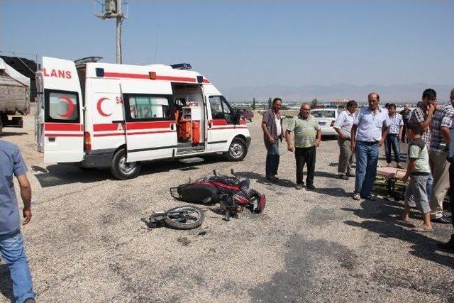 Sarıg&ouml;l&rsquo;de Trafik Kazası: 1 Yaralı 1