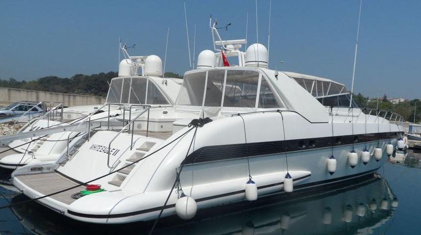 G&uuml;mr&uuml;k Ve Ticaret Bakanlığı'dan L&uuml;ks Yat Operasyonu