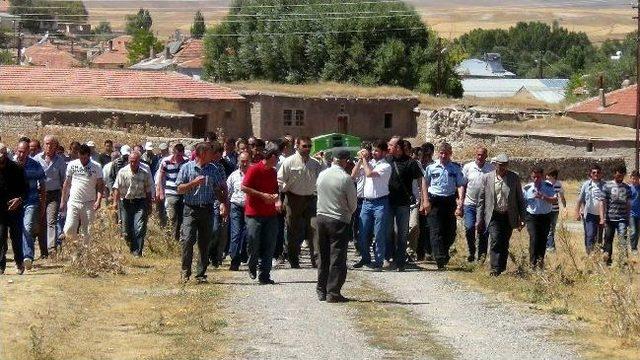 Maganda Kurşunu Kurbanı İrem Toprağa Verildi 1