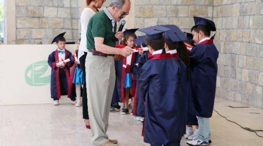Es &Ccedil;ocuk Evi&rsquo;nde Mezuniyet Heyecanı