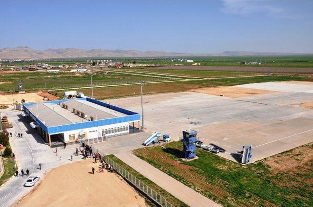 Mardin Havalimanı’nda Uçuşlar Yüzde 90 Doluluk Oranı Ile Gerçekleşiyor