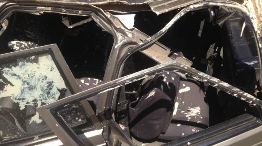 Kontrolden &Ccedil;ıkan Otomobil Kanala U&ccedil;tu: 1 &Ouml;l&uuml;, 3 Yaralı