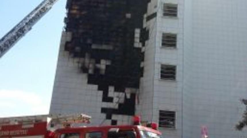 Kaymakamlık Binasındaki Yangın Korkuttu