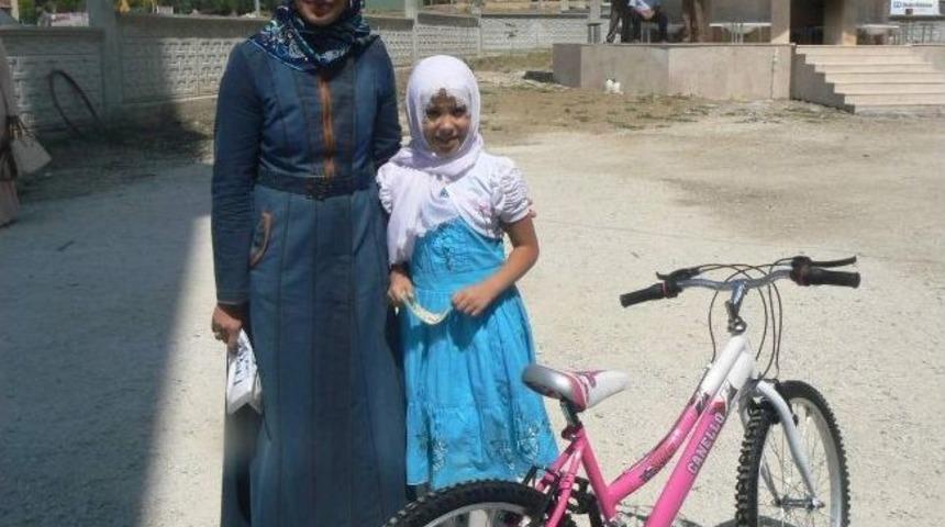 Osmanlı Camii'nde Yaz Kur&rsquo;an Kursu Kapanış Programı