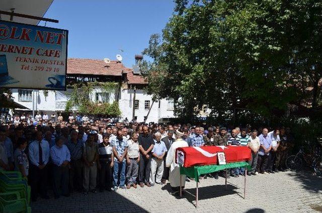 Özel Harekat Komiseri Sait Taşkaya Kazada Hayatını Kaybetti