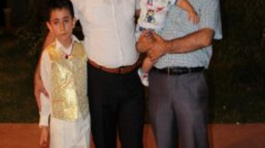 Melih Ve Asım, Erkekliğe İlk Adımı Attı