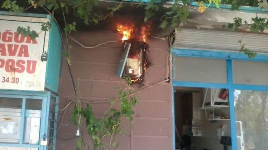 Besni'de Soğuk Hava Deposunda Yangın &Ccedil;ıktı