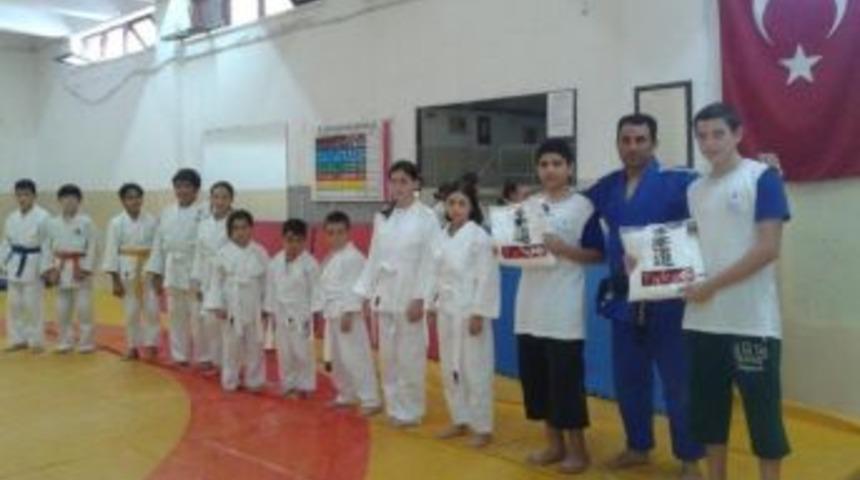 Yalovalı Judoculara Judogileri Verildi